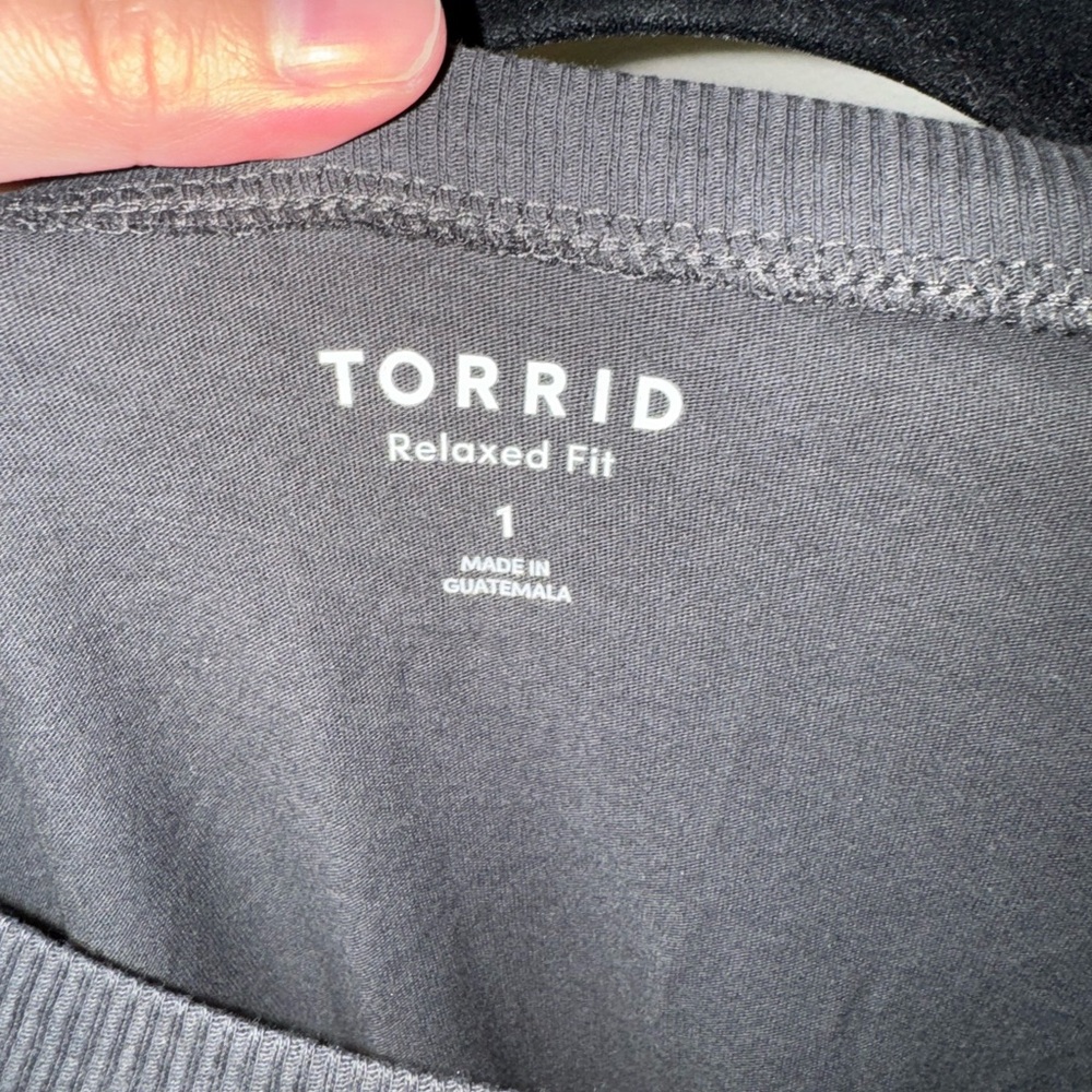 Torrid Charcoal Lost in a Book Graphic Tee - Picture 8 of 9
